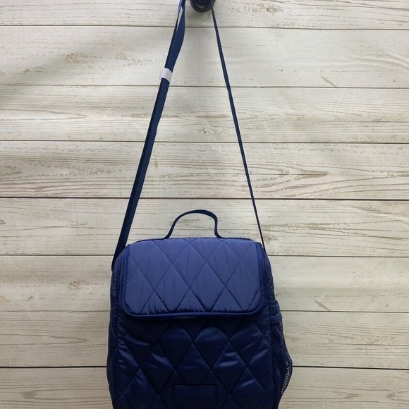 Vera Bradley New Ultralight Lunch Crossbody Scroll Navy Insulated NWT 29825-T84 - Picture 2 of 9